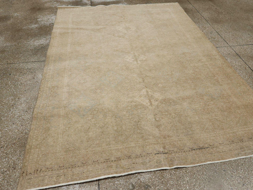 Vintage Persian Shiraz Rug, No.23272 - Gss