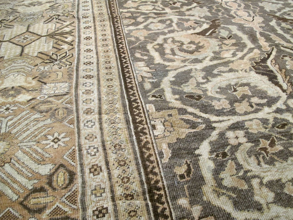 Antique Persian Sultanabad Carpet, No.23293 - Gss