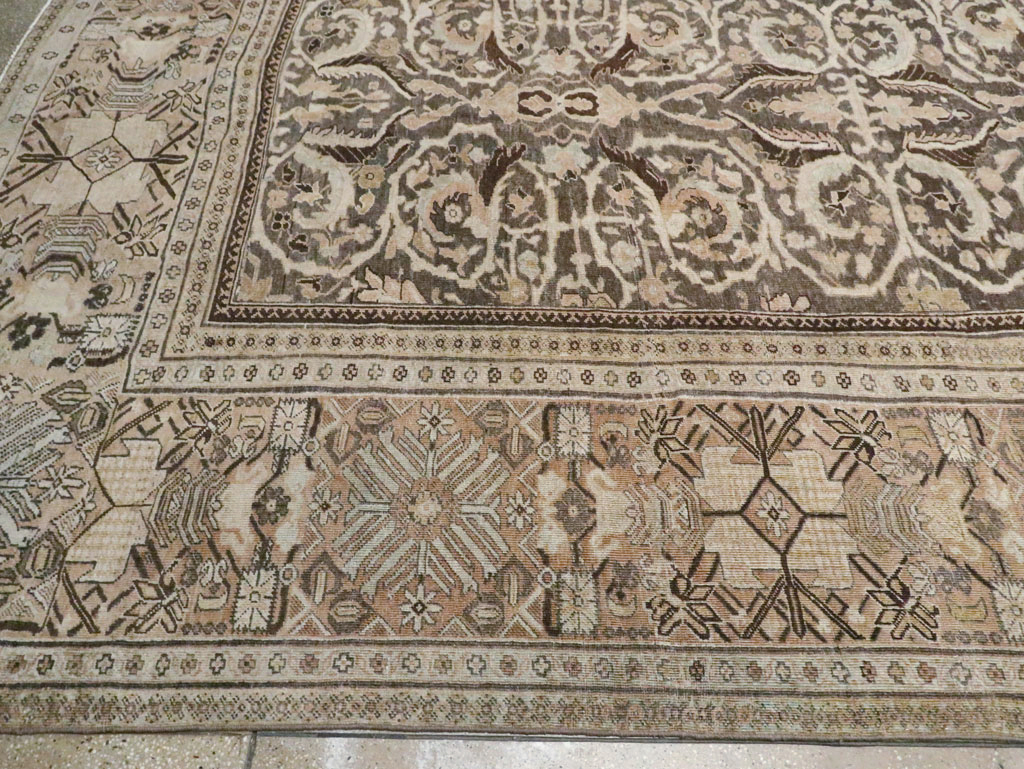 Antique Persian Sultanabad Carpet, No.23293 - Gss