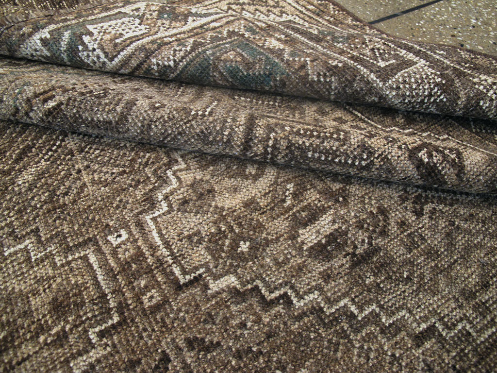 Vintage Shiraz Square Rug, No.23325 - Gss