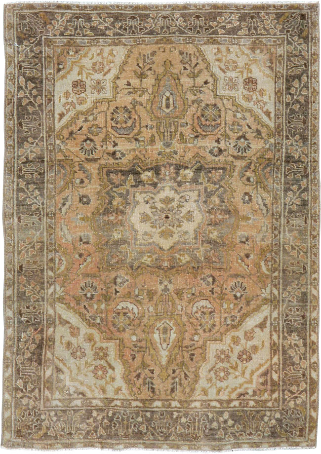 Antique Persian Sarouk Rug, No.23326 - Gss