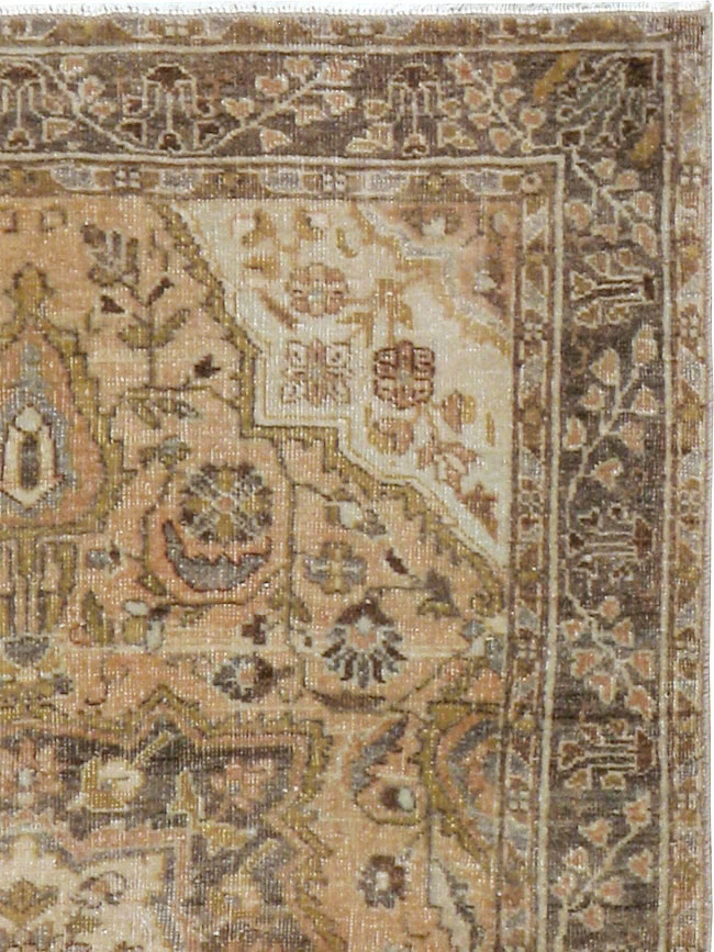 Antique Persian Sarouk Rug, No.23326 - Gss