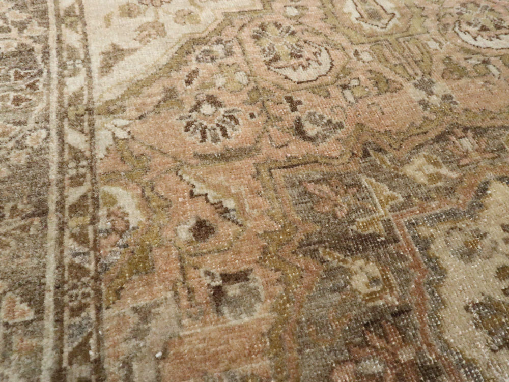 Antique Persian Sarouk Rug, No.23326 - Gss