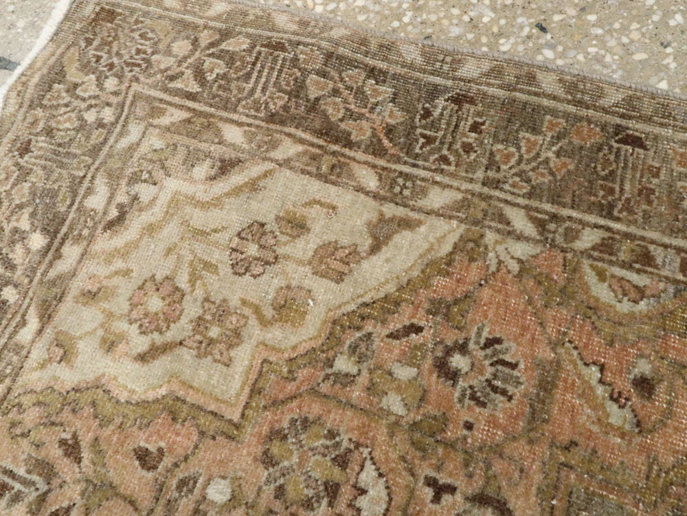 Antique Persian Sarouk Rug, No.23326 - Gss