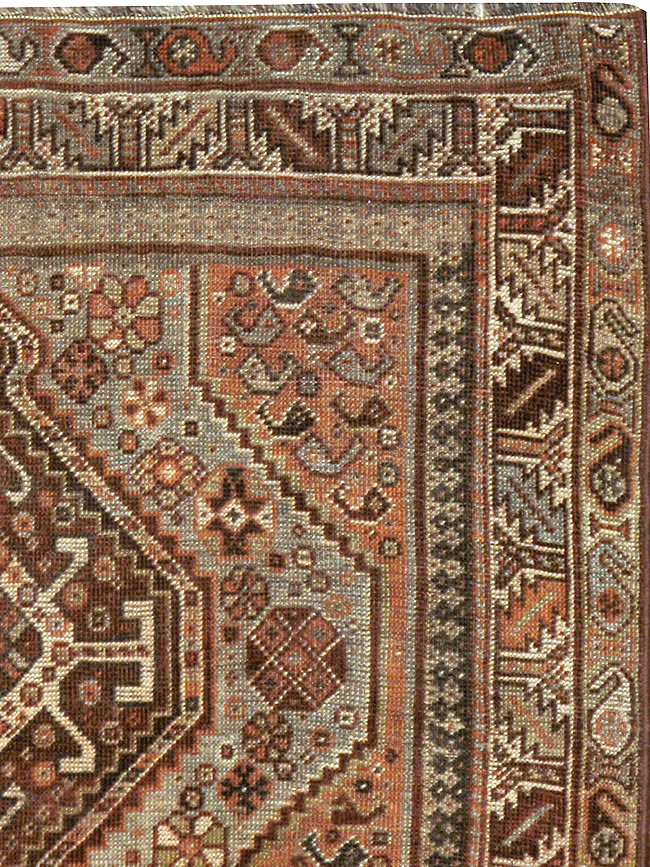 vintage Persian Shiraz Rug, No.23356 - Gss