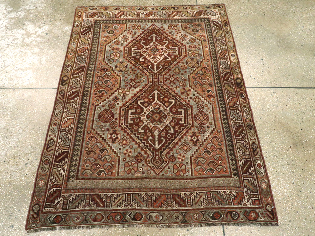 vintage Persian Shiraz Rug, No.23356 - Gss