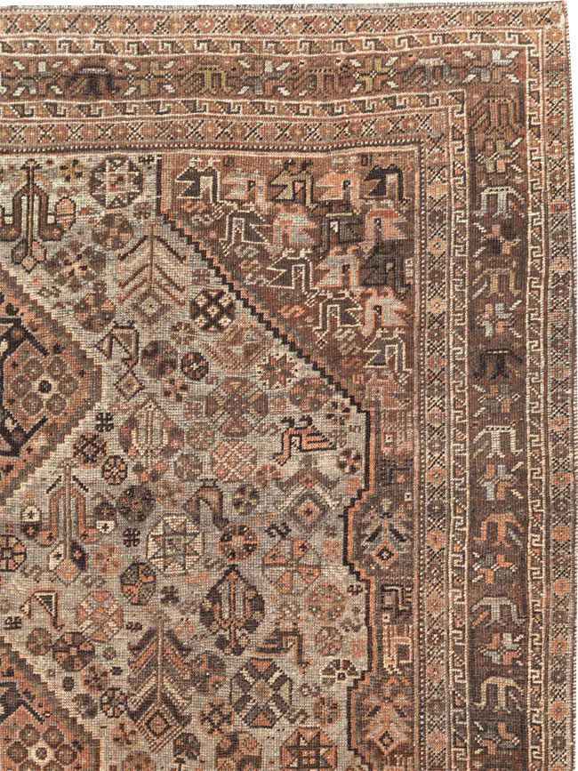 Vintage Persian Shiraz Carpet, No.23382 - Gss