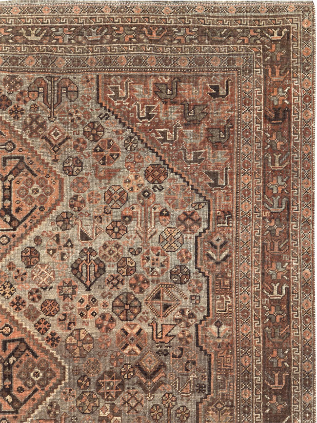 Vintage Persian Shiraz Carpet, No.23382 - Gss
