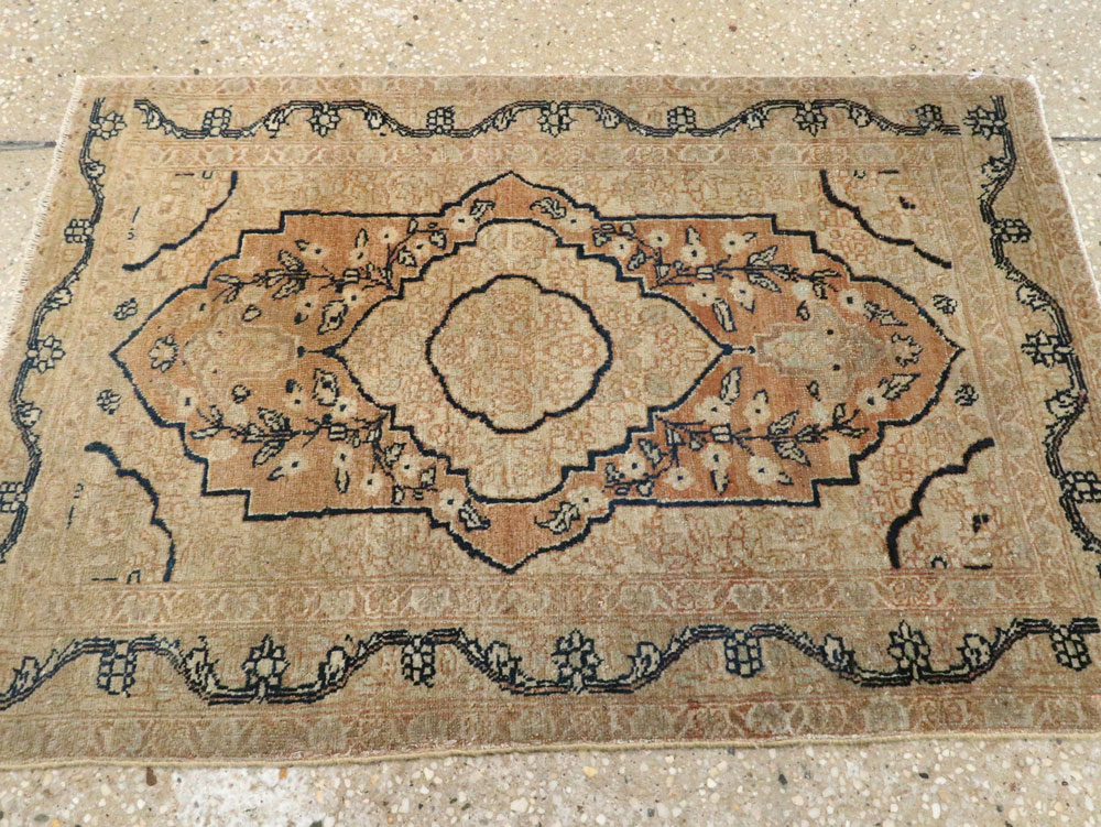 Antique Persian Tabriz Hagi Jalili Rug, No.23416 - Gss