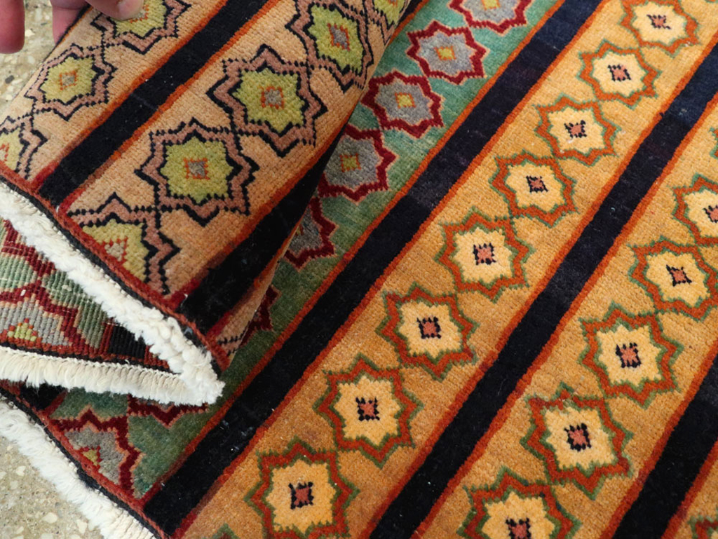 Vintage Persian Kashan Modernist Rug, No.23420 - Gss