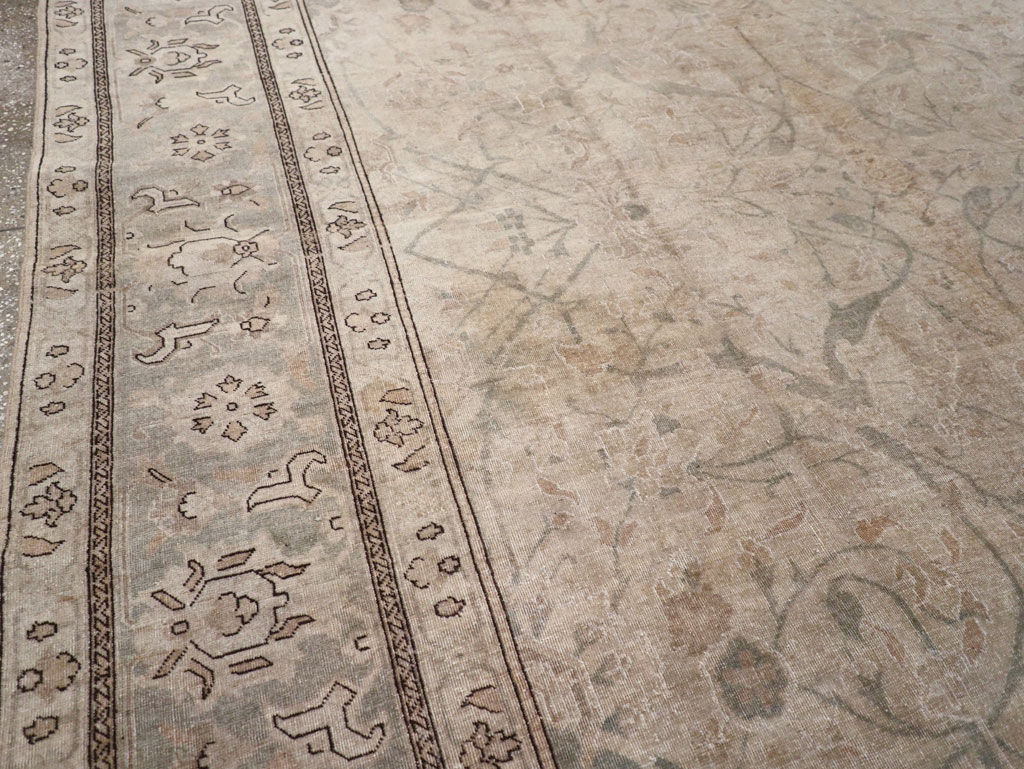 Antique Persian Tabriz Carpet, No.23422 - Gss