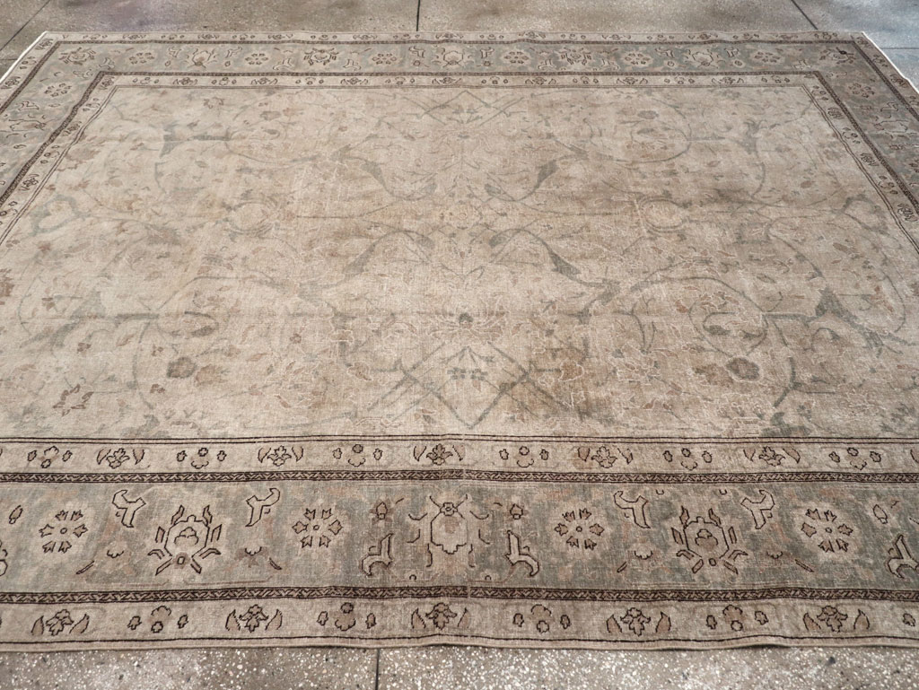 Antique Persian Tabriz Carpet, No.23422 - Gss