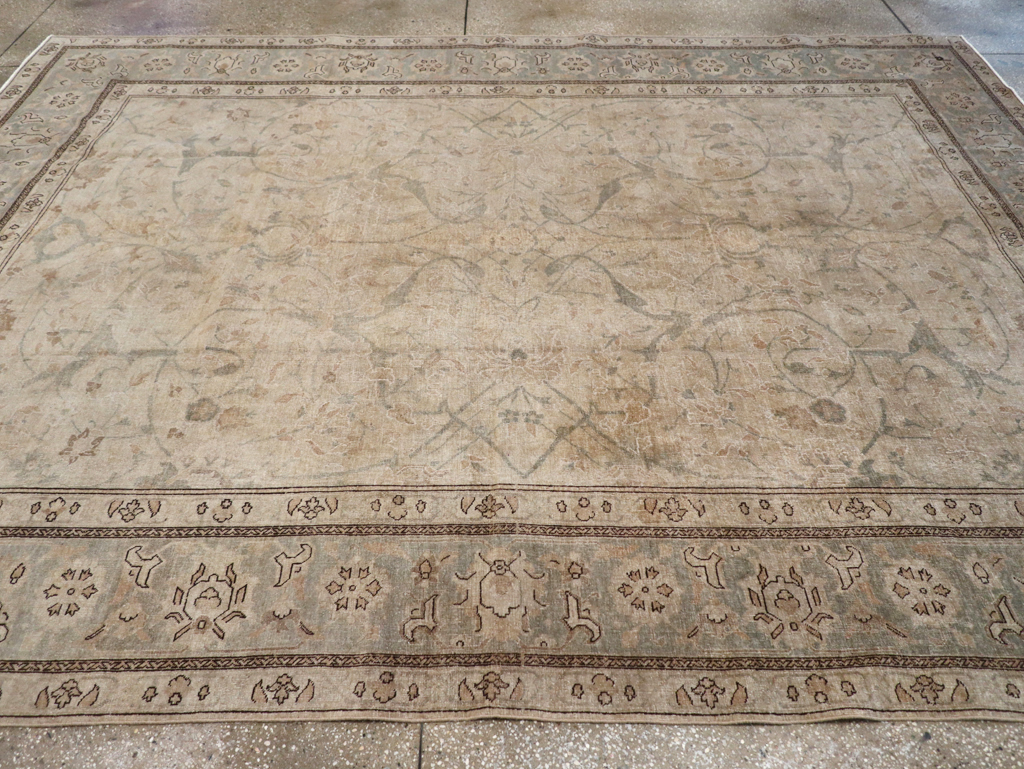 Antique Persian Tabriz Carpet, No.23422 - Gss