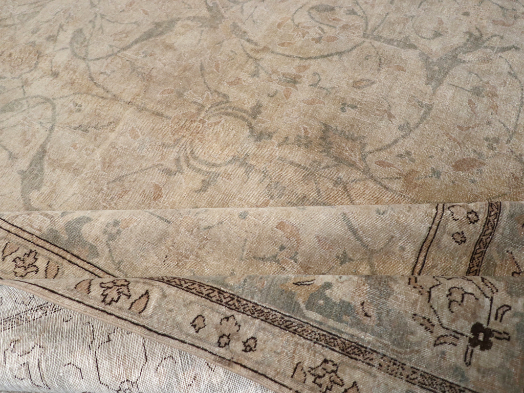 Antique Persian Tabriz Carpet, No.23422 - Gss