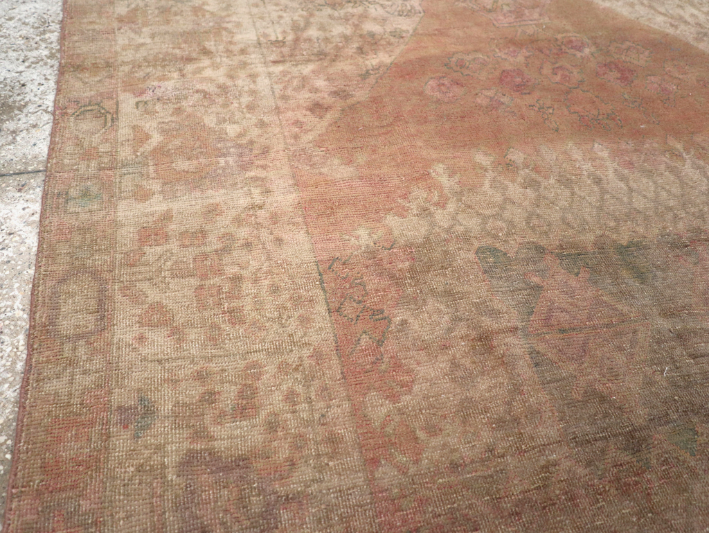 Vintage Persian Shiraz Gallery Rug, No.23450 - Gss
