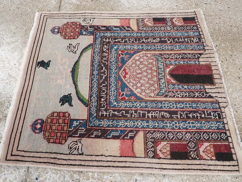 Vintage Persian Tabriz Pictorial Throw Rug, No.23455 - Gss