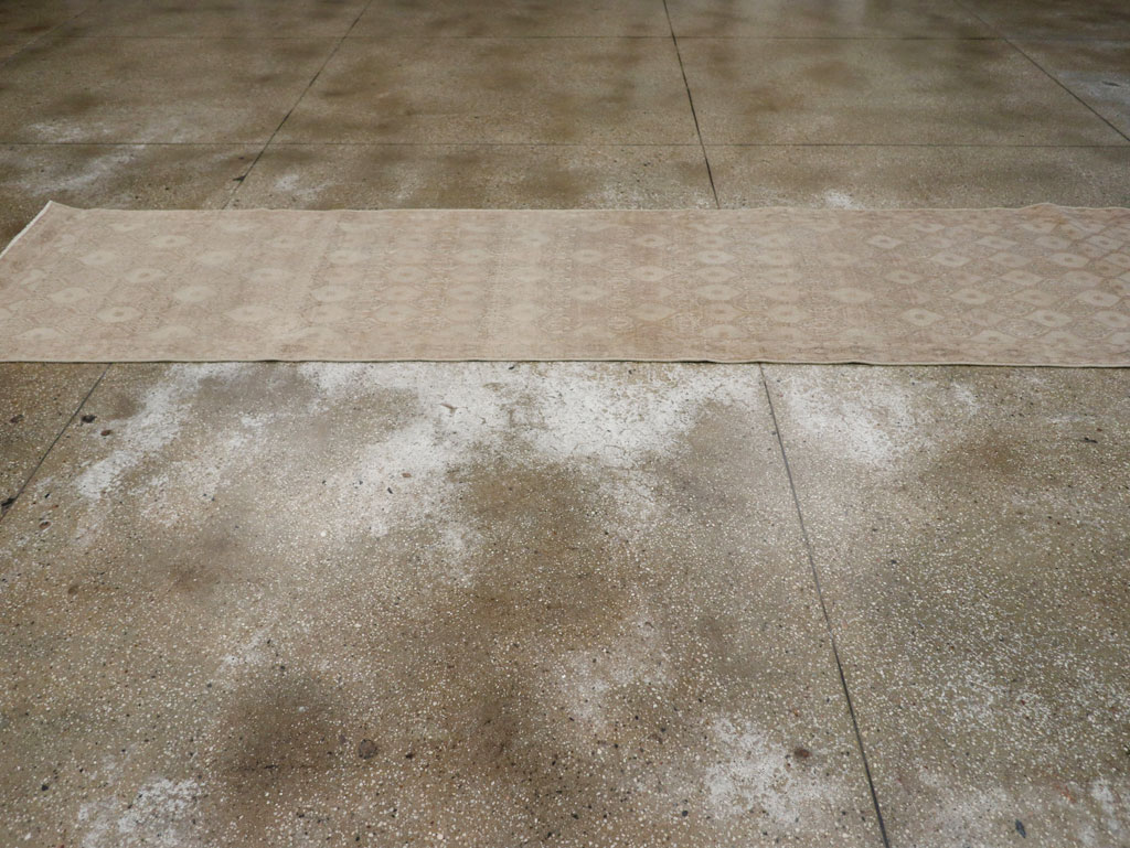 Vintage Persian Mashad Gallery Runner, No.23457 - Gss