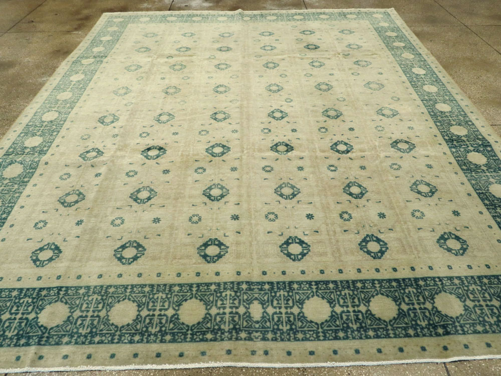 Vintage Persian Tabriz Carpet, No.23476 - Gss