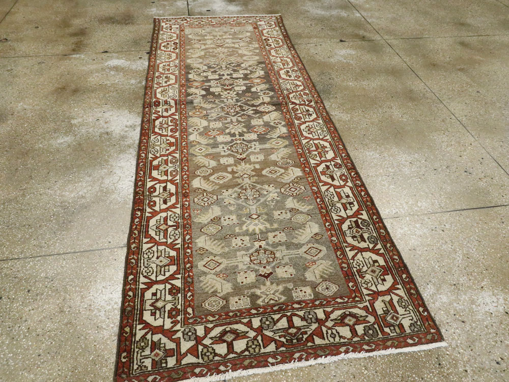 Vintage Persian Bakhtiari Rug, No.23488 - Gss