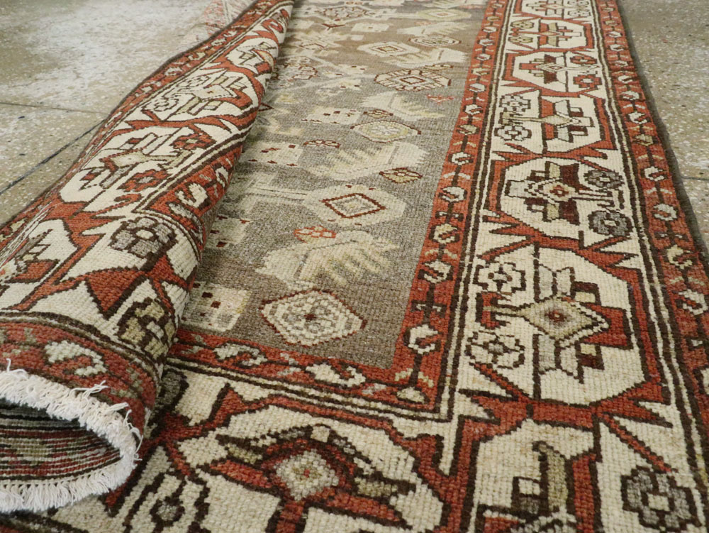 Vintage Persian Bakhtiari Rug, No.23488 - Gss