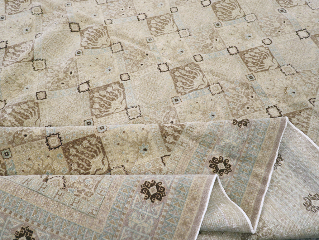 Vintage Persian Kashan Carpet, No.23545 - Gss