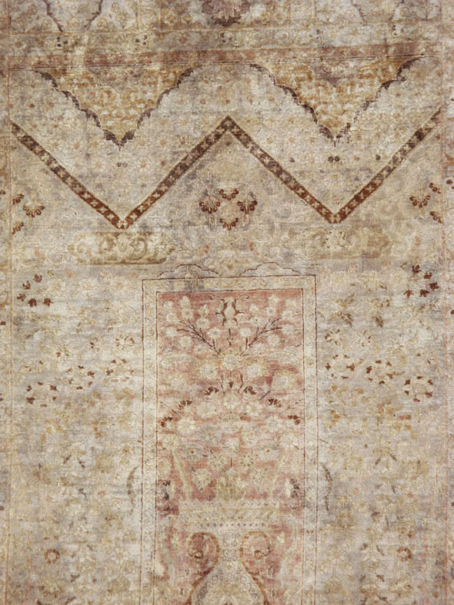 Antique Persian Tabriz Carpet, No.23550 - Gss