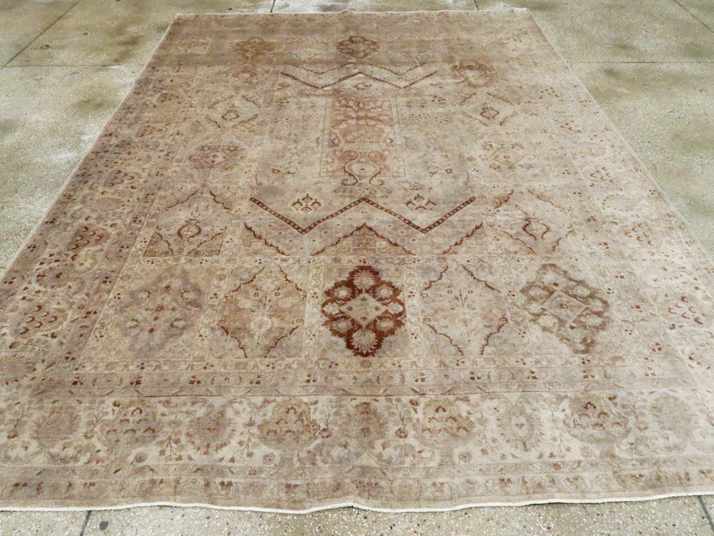 Antique Persian Tabriz Carpet, No.23550 - Gss