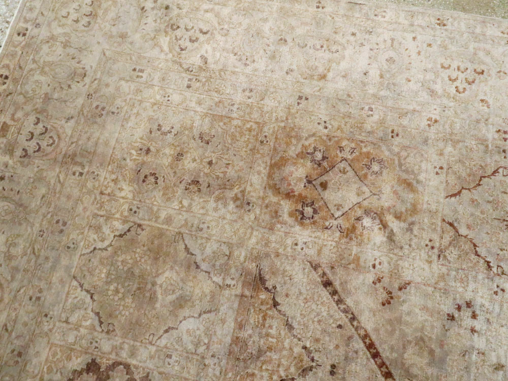 Antique Persian Tabriz Carpet, No.23550 - Gss