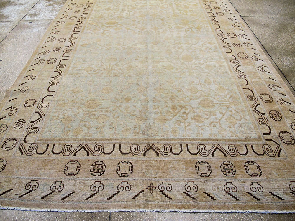 Vintage East Turkestan Khotan Gallery Carpet, No.23621 - Gss