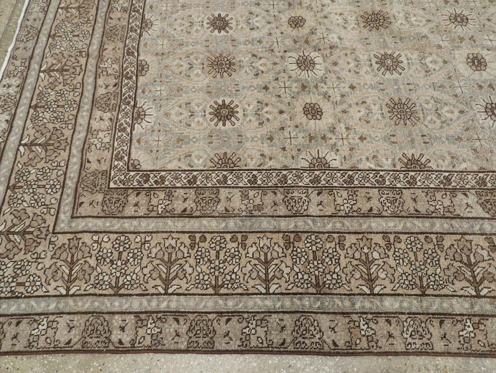 Antique Persian Tabriz Carpet, No.23647 - Gss
