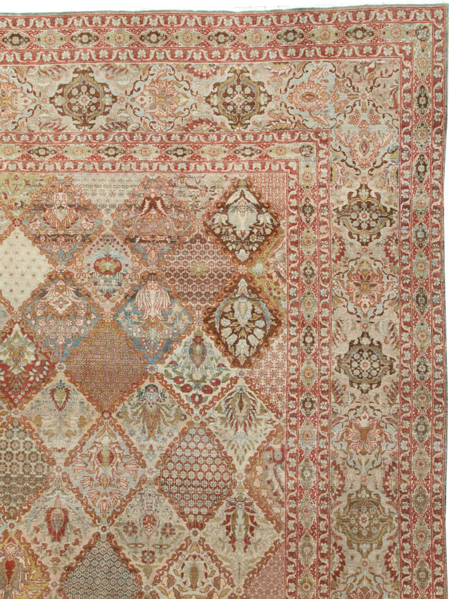 Vintage Persian Qazvin Carpet, No.23657 - Gss