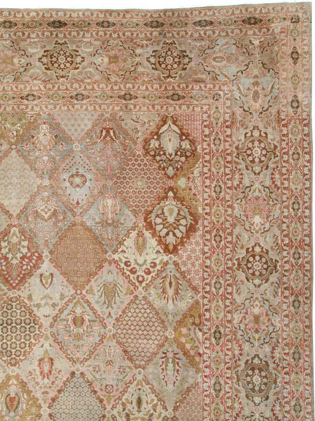 Vintage Persian Qazvin Carpet, No.23657 - Gss