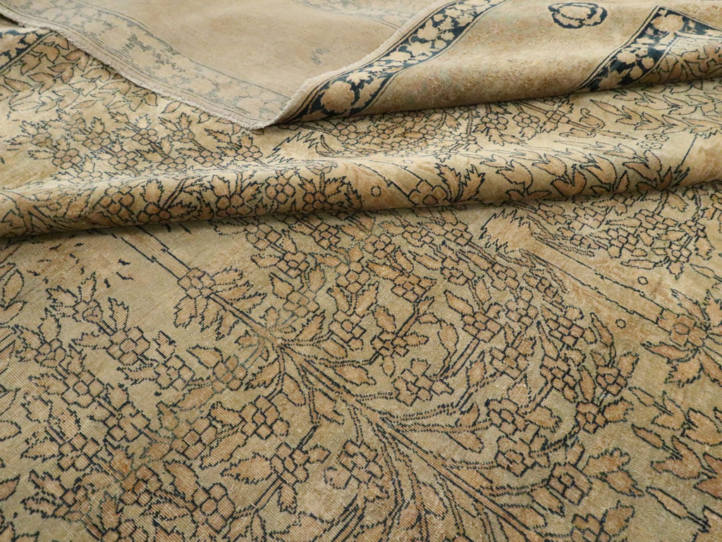 Antique Indian Lahore Carpet, No.23679 - Gss