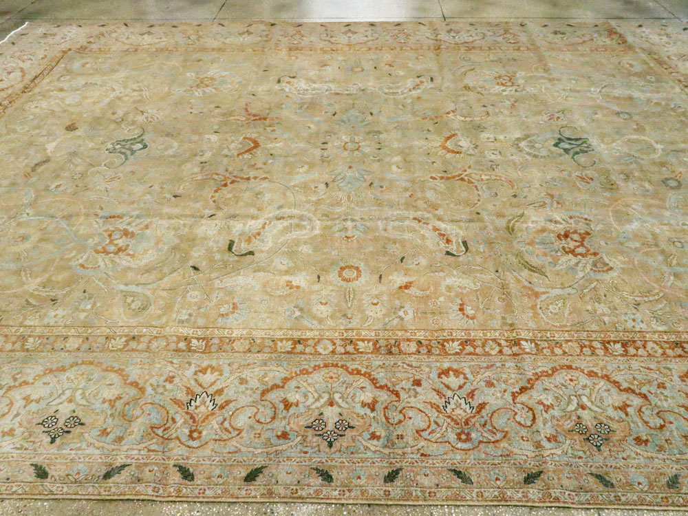 Antique Persian Tabriz Carpet, No.23683 - Gss