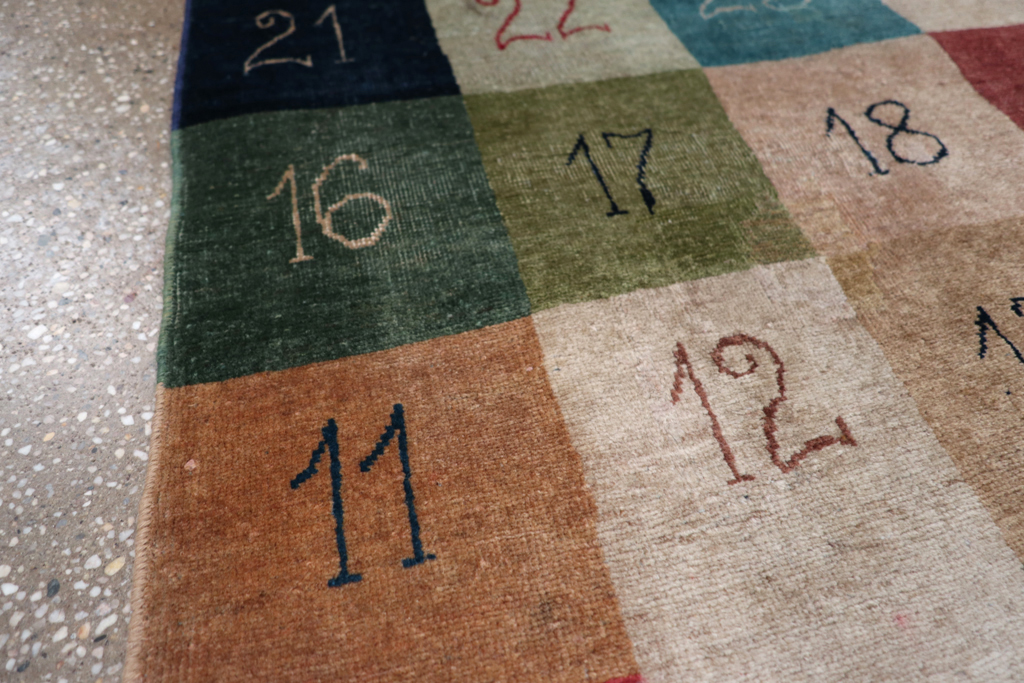 Vintage Persian Tabriz Rug, No.23697 - Gss