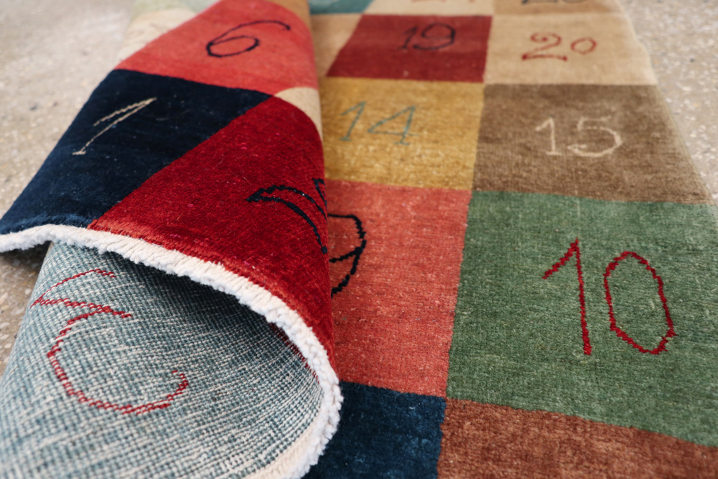 Vintage Persian Tabriz Rug, No.23697 - Gss