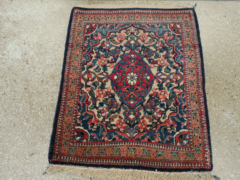 Antique Persian Souf Kashan Rug (Pair: 2 of 2), No.23719 - Gss