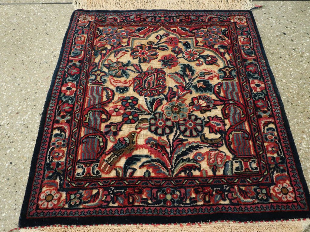 Vintage Persian Kashan Square Rug, No.23720 - Gss