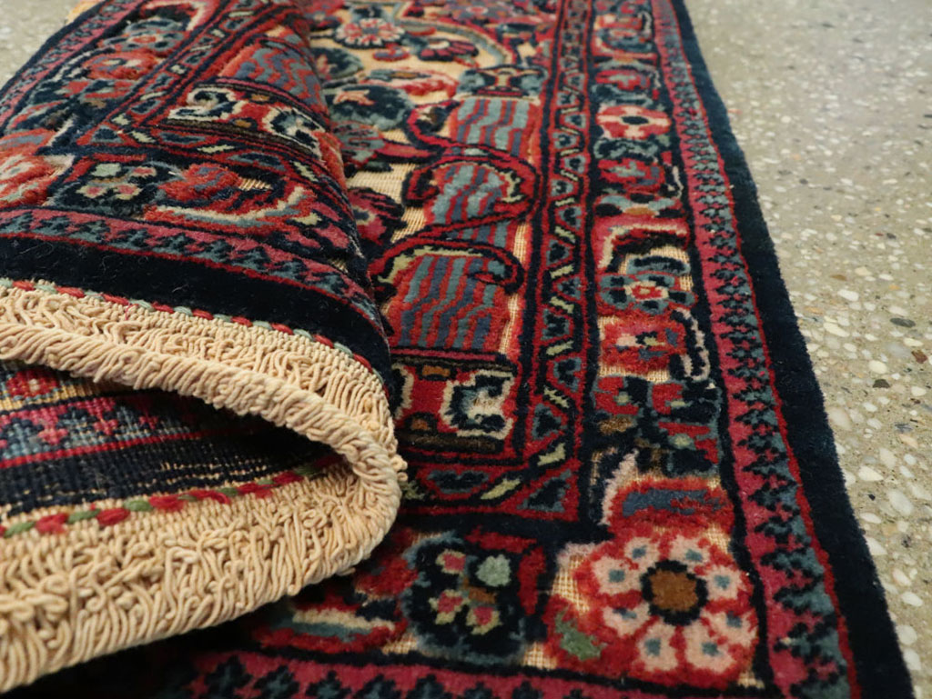 Vintage Persian Kashan Square Rug, No.23720 - Gss