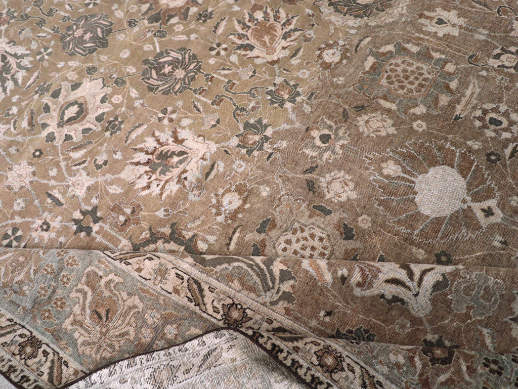 Vintage Persian Tabriz Carpet, No.23771 - Gss