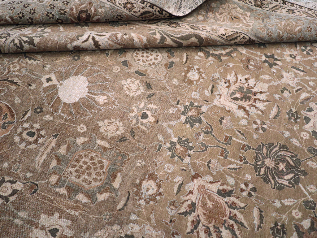 Vintage Persian Tabriz Carpet, No.23771 - Gss