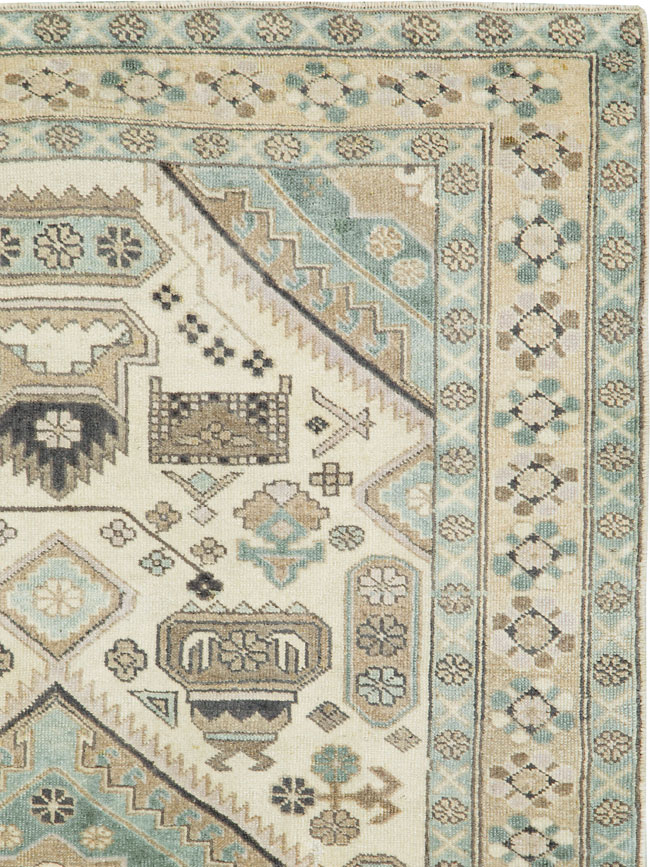 Vintage Persian Ardebil Rug, No.23782 - Gss