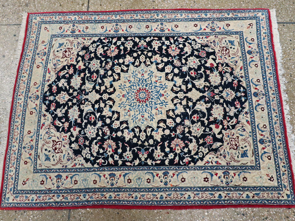 Vintage Persian Nain Rug, No.23799 - Gss
