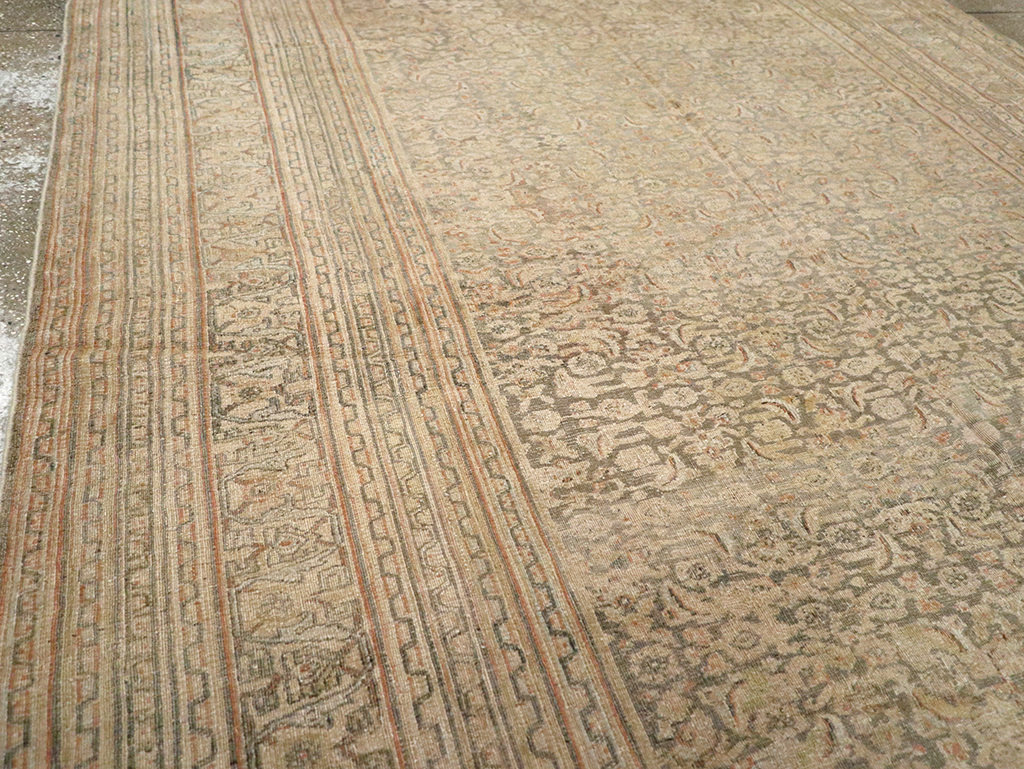 Antique Persian Dorokhsh Gallery Carpet, No.23813 - Gss