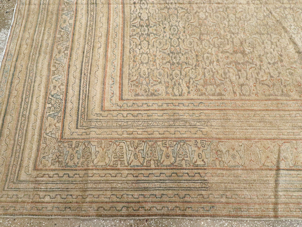 Antique Persian Dorokhsh Gallery Carpet, No.23813 - Gss