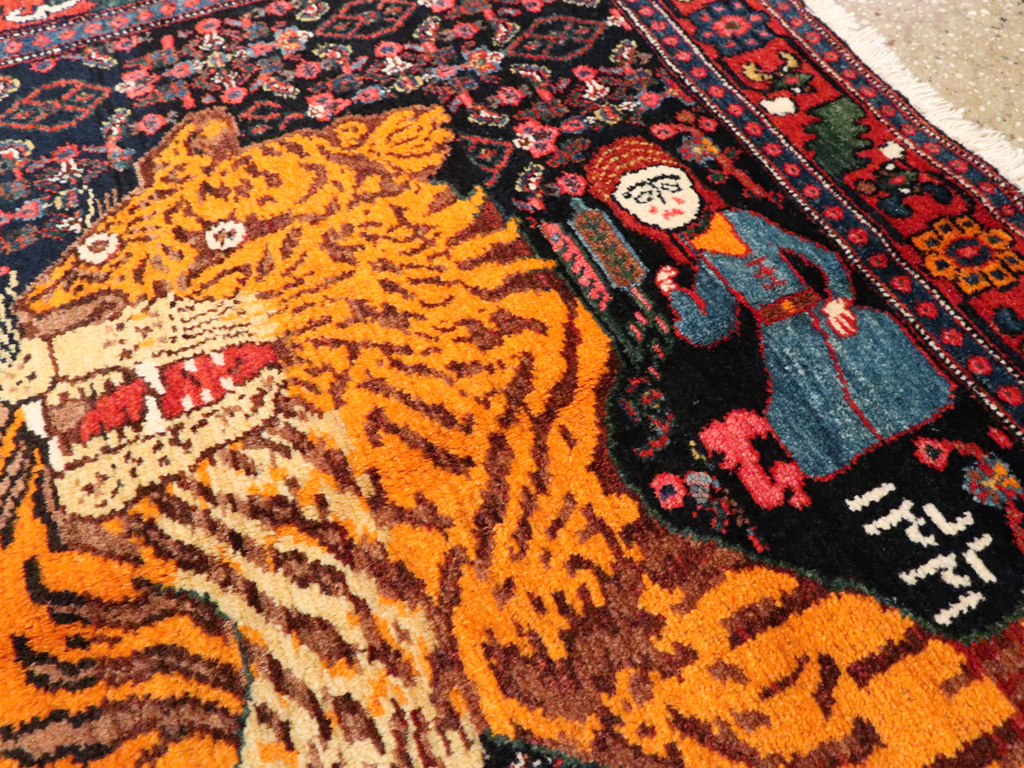 Vintage Persian Senneh Pictorial Rug, No.23836 - Gss