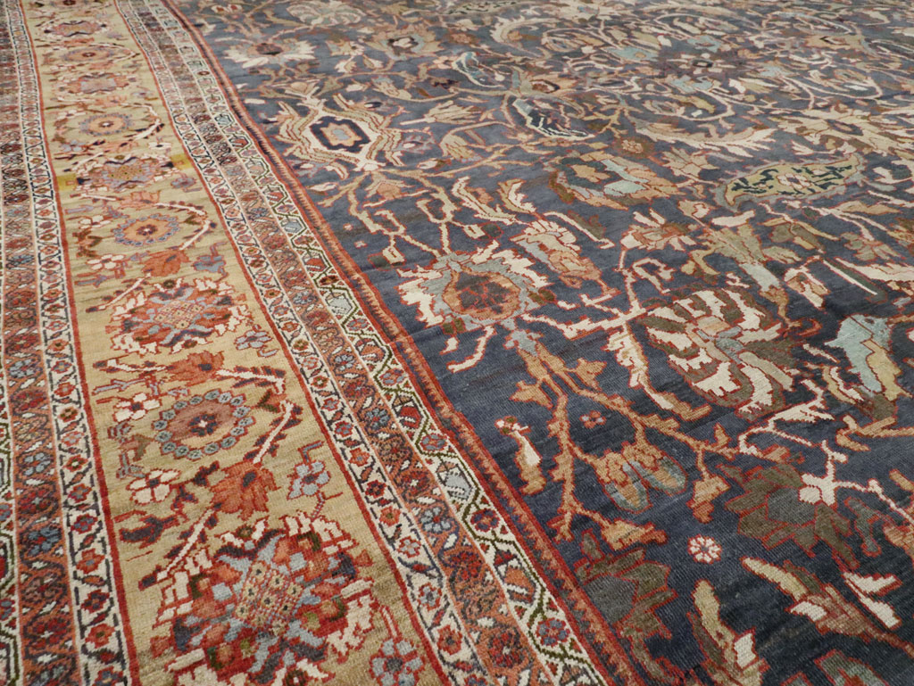 Antique Persian Sultanabad Carpet, No.23882 - Gss