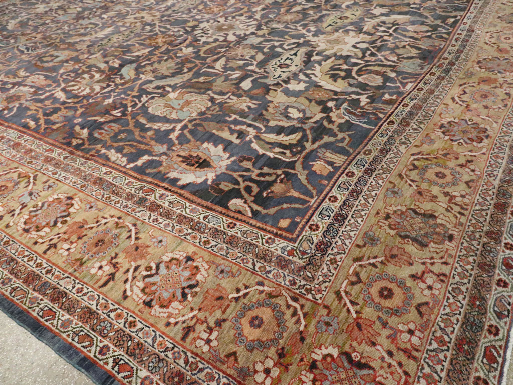 Antique Persian Sultanabad Carpet, No.23882 - Gss