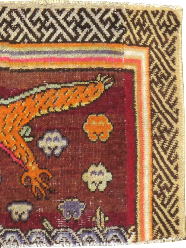 Antique East Turkestan Khotan Pictorial Rug, No.23886 - Gss