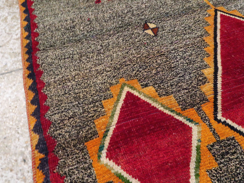 Vintage Persian Gabbeh Rug, No.23928 - Gss
